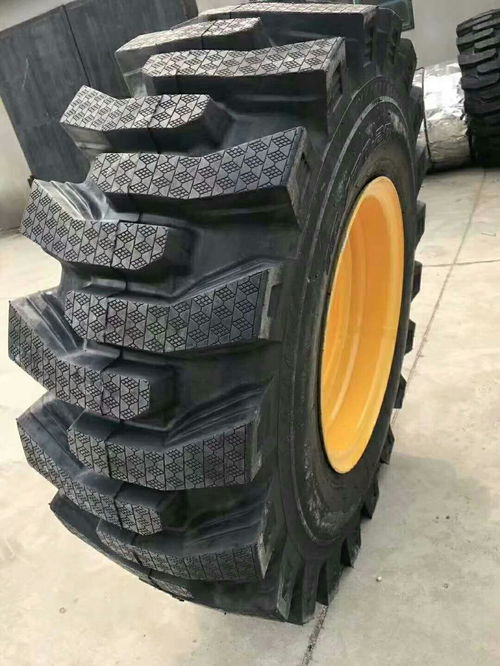 鏟車輪胎16 70 20全鋼半實心輪胎 性能、生產(chǎn)與市場解析